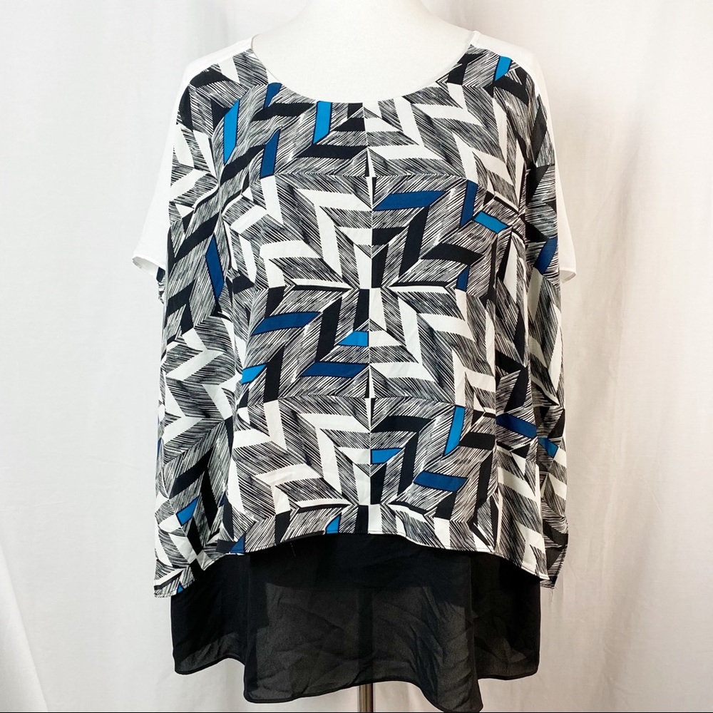 Geometric Black White Blue Kimono Sleeve Layered Top 1X NWT NEW